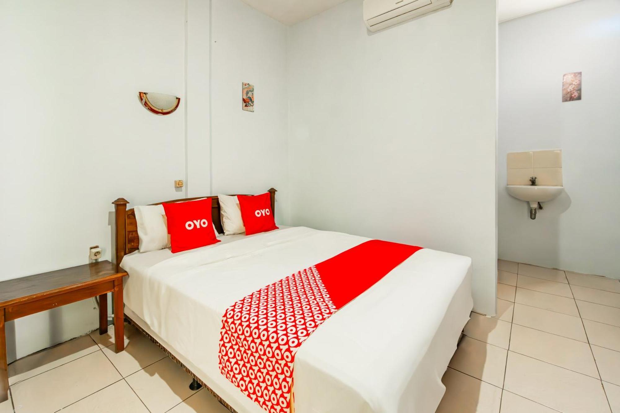 O Arjosari Near Plaza Araya Formerly Nugraha 4*