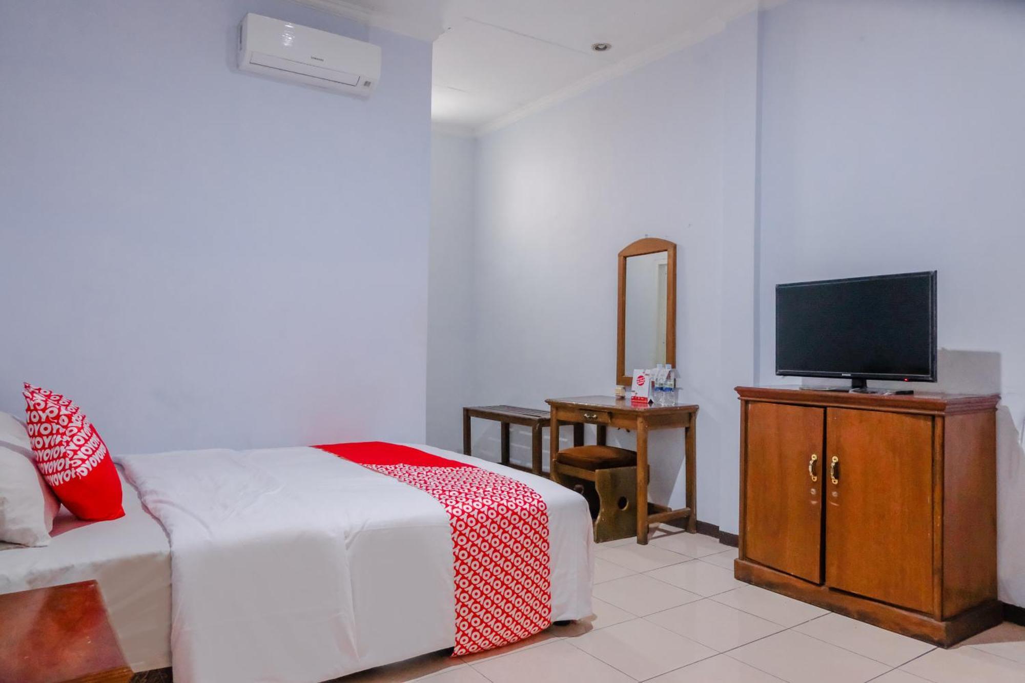 O Arjosari Near Plaza Araya Formerly Nugraha Hotel 4*