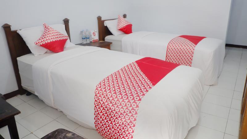 O Arjosari Near Plaza Araya Formerly Nugraha Hotel 4*
